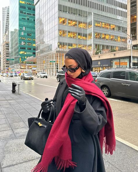 Winter Modest Outfits, Modest Winter Outfits, Hijabi Fits, Stile Hijab, Classy Winter Outfits, Hijabi Fashion Casual, Winter Fashion Outfits Casual, London Outfit, Fashion Top Outfits