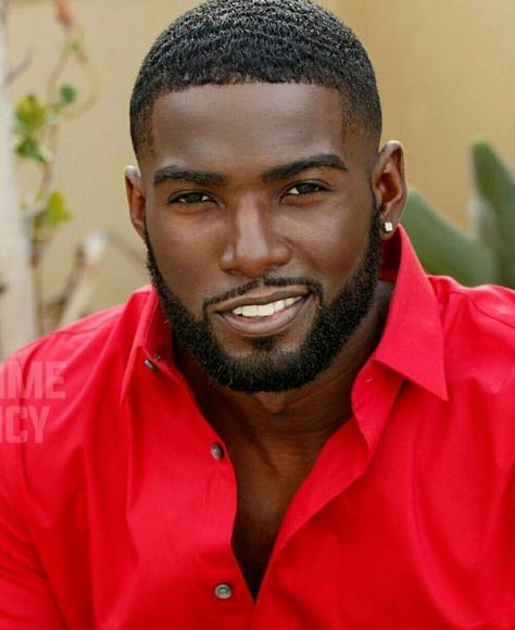 Donny Savage, Natural Hair Rules, Avocado Hair, Black Men Beards, Men's Facial Hair, Mens Facial Hair Styles, Dark Skin Men, Black Beards, Healthy Hair Journey