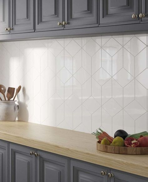 Modern Kitchen Tiles, Backsplash With White Cabinets, Modern Kitchen Backsplash, White Kitchen Backsplash, Kitchen Backsplash Designs, Backsplash Designs, Kitchen Splashback, Kitchen Wall Tiles, Kitchen Tile