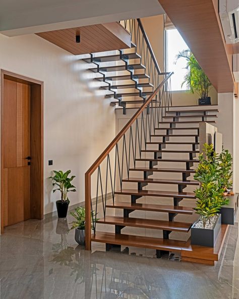 Ananta by Kalajeet Architects Stairs Designs, Stairs Modern, Staircase Window, House Projects Architecture, Marble Flooring Design, Staircase Design Modern, Staircase Railing, 2bhk House Plan, Small House Interior