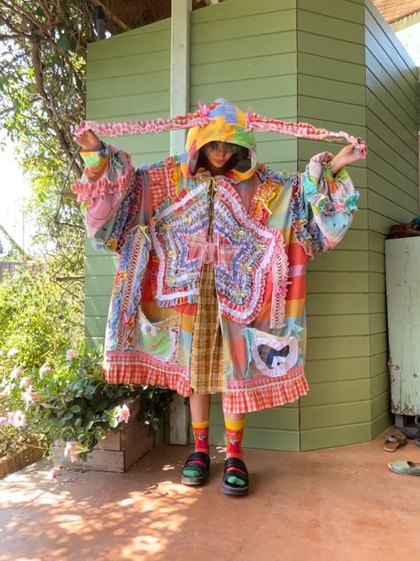 Patchwork Outfit Aesthetic, Colorful Alternative Fashion, Strange Outfits, Crazy Fashion, Funky Outfits, Art Clothes, Dream Clothes, Upcycle Clothes, Fashion Sewing