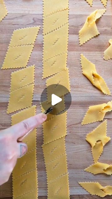 nina on Instagram: "penciarelle ✨ a variation of maltagliati pasta i learned from the Pasta Grannies over the weekend!  i tried to not focus so much on precision since maltagliati means badly-cut. i cut my strips roughly 5cm wide, as mentioned in the Pasta Grannies video, then at an angle to create diamond-like shapes. i had fun attempting these penciarelle and working on my sfoglia skills! 💪  i served mine with a tomato passata like the grannies–though i didn't make mine, i used a delicious collaboration from @gustiamo × @pastaioviacorta! 🍅" Pasta Grannies, Tomato Passata, I Tried, The Weekend, Pasta, Instagram