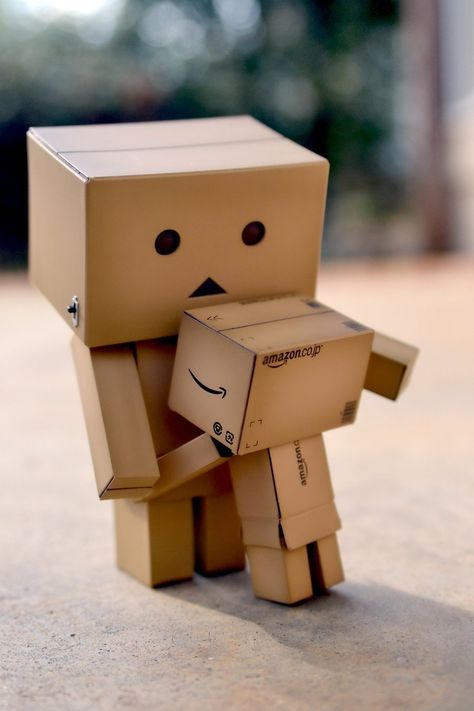 Danbo cute kawaii robot art photo for mothers day card or print Cardboard Robot, Amazon Boxes, Box Robot, Amazon Box, Sarah Louise, Cute Box, Big Hugs, Toys Photography, Pusheen