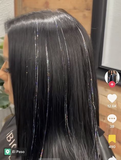 Tinsels In Brown Hair, Tinsel Hair Dark Hair, Tinsel In Dark Brown Hair, Silver Tinsel In Brown Hair, Tinsel In Dark Hair, Hair Tinsel Brunette Ideas, Hair Tinsels On Black Hair, Silver Hair Tinsel Brunette, Black Hair With Silver Tinsel