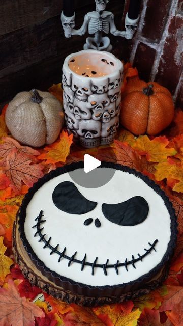 wemo 🇹🇳 | 📍🇨🇦 on Instagram: "Jack skellington cookies and cream cheesecake 💀🖤

RECIPE: on my YouTube (wemobakes)

#baking #bake #jackskellington #cheesecake #nightmarebeforechristmas" Cookies And Cream Cheesecake, Cream Cheesecake, Cheesecake Recipe, Cookies And Cream, Jack Skellington, Cheesecake Recipes, Nightmare Before Christmas, Cheesecake, Baking