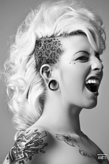 i wanna try the leopard print them, but on a piece not shaving my head. Chica Punk, Shaved Side, Weird Tattoos, Side Hairstyles, Punk Hair, Hair Tattoos, Head Tattoos, Hair Stuff, Popular Hairstyles