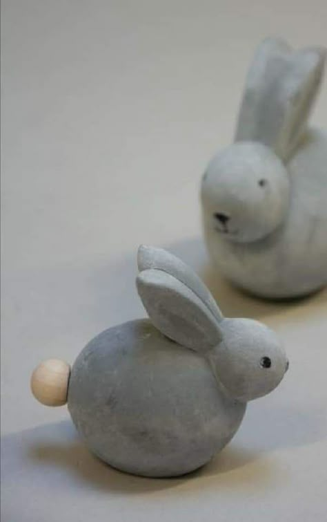 Pottery Ideas Animals, Air Dry Clay Rabbit, Easter Clay Crafts, Easter Ceramics Ideas, Easter Clay Ideas, Air Dry Clay Bunny, Porcelain Clay Jewelry, Air Dry Clay Animals, Air Dry Clay Ideas For Kids