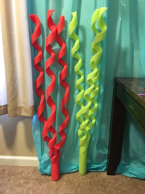 Coral Out Of Pool Noodles, Mermaid Throne Diy, Pool Noodle Reef, Ocean Themed Wall Decor, Mermaid Outdoor Birthday Party, Pool Noodle Crab Craft, Pool Noodle Octopus Tentacles, Pool Noodle Seaweed Diy, Undersea Theme Party