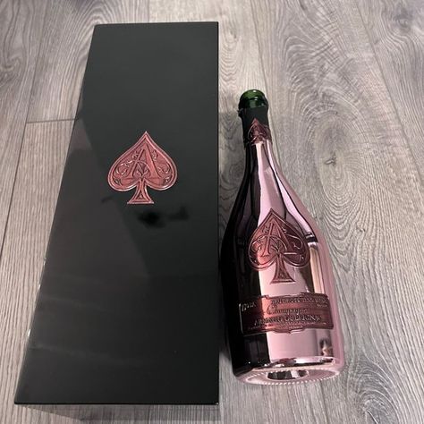 Ace of Spades ROSÉ Champagne Bottle With Velvet Case (EMPTY) Ace Of Spades Drink, Ace Of Spades Champagne, Ace Jewelry, Ace Of Spades Bottle, Wedding Beverages, Rosé Champagne, Buffet Set Up, Gold Bottle, Gold Bottles