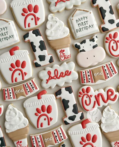 Boys First Birthday Cake, Cookies Birthday, Boys First Birthday Party Ideas, Twins 1st Birthdays, Happy First Birthday, 1st Birthday Party Themes, Kids Birthday Themes, First Birthday Party Themes, First Birthday Themes