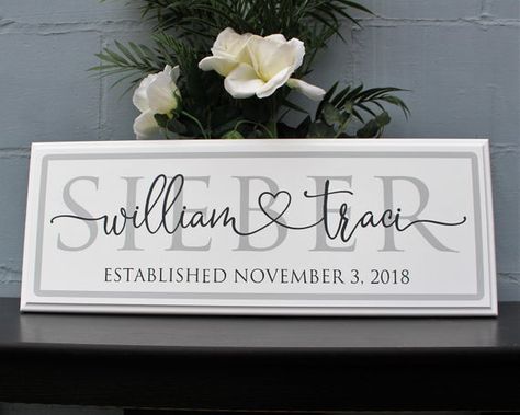 Wedding Gift Signs, Cricut Wedding, Ink Lettering, Diy Wedding Gifts, Signs Diy, Wedding Gift Diy, Engagement Gifts For Couples, Best Wedding Gifts, Custom Wedding Gifts