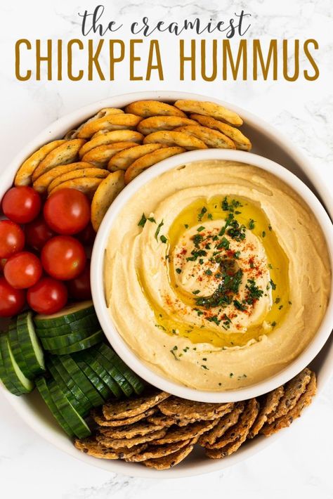 Recipes With Hummus, Hummus Nutrition Facts, Food From Plants, Chickpea Hummus Recipe, Best Homemade Hummus, Hummus Easy, Recipe Hummus, Vegetarian Meals Easy, Garden In The Kitchen