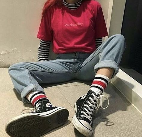 #wattpad #random get satisfied Sepatu Platform, Bustier Outfit, Converse Outfits, Fashion 90s, Outfit 90s, K Fashion, Black Converse, Grunge Look, Tumblr Outfits