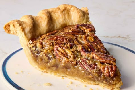 The only recipe you’ll ever need. Sandra Lee Recipes, Pecan Pie Recipes, Southern Pies, Pie Pecan, Best Pecan Pie, Pecan Desserts, Bourbon Pecan Pie, Pecan Pie Easy, Crumble Tart