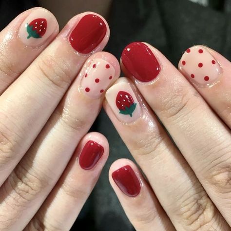 #🍓 #red College Nails, Kutek Disney, Desain Quilling, Hello Nails, Hippie Nails, Cute Simple Nails, Pretty Gel Nails, Really Cute Nails, Soft Nails