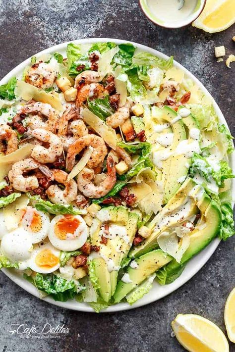 Char grilled Skinny Lemon Garlic Shrimp Caesar Salad with a lightened up creamy Caesar dressing is a complete meal in a salad and a reader favorite! Shrimp Caesar Salad, Protein Salad Recipes, Lemon Garlic Shrimp, Caesar Salad Recipe, Cafe Delites, Yummy Salad Recipes, Garlic Shrimp, Caesar Salad, Healthy Salads