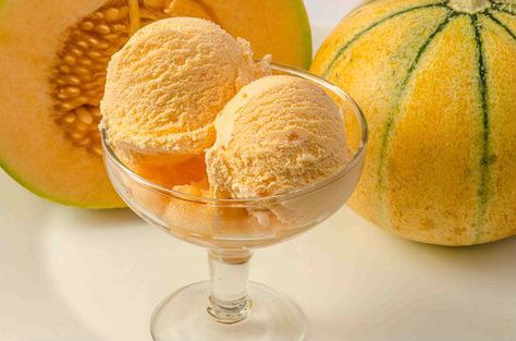 Musk Melon Recipes, Muskmelon Recipes, Melon Ice Cream Recipes, Melon Ice Cream, Kids Party Desserts, Musk Melon, Frozen Deserts, Melon Juice, Sherbet Recipes