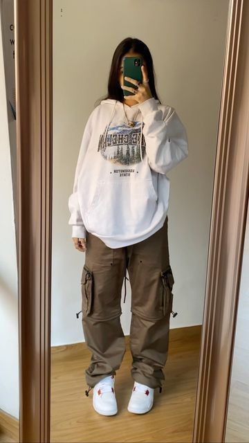 ❤️‍🔥❤️💖❣️ Baggy Pants And Hoodie Outfit, Baggy Clothes Outfit For School, Savage Outfits Style, Shein Fits Streetwear, Streetwear Fashion Teen Girl, Cute Tomboy Outfits For School, Trendy Baggy Outfit, 2023 Teenage Fashion, Cute Baggie Outfits