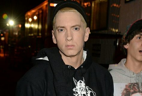 #Eminem #eminem #SlimShady #mnm #slimshady #rapgod #HipHop #MarshallMathers K Dot, Eminem Funny, Best Rapper Ever, Harley And Joker Love, Eminem Quotes, Eminem Photos, Eminem Slim Shady, Marshall Mathers, Rap God