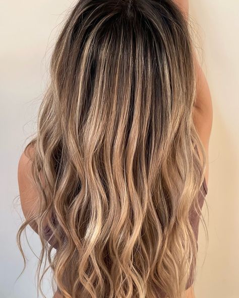 BRENDA ESTRADA | LOS ANGELES • COVINA HAIRSTYLIST | Admiring the back view 😍 . . . Protected w/ @k18hair Lifted w/ @joico Shadow root w/ @schwarzkopfpro Toned w/ @redken Styled w/ @oribe … | Instagram Shadow Root, Dark Blonde, Back View, The Back, Hair Stylist, Blonde, Angeles, Hair, Instagram