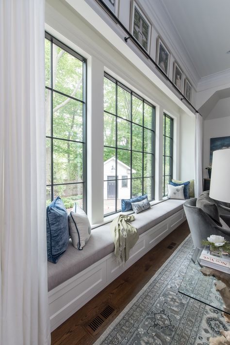 Family Room Window Seat, Long Window Seat Living Room, Window Bench Ideas Living Room, Large Window Seat Living Room, Extra Long Window Seat, Large Window Seat Ideas, Under Window Seating Living Room, Fireplace Window Seats, Window Bench Seat Living Room