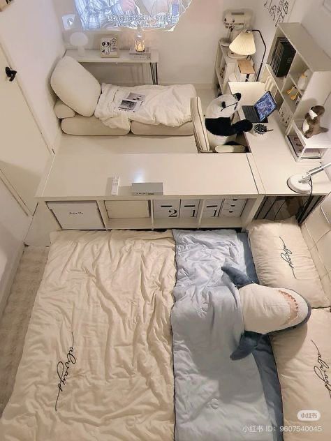 Saba Core, Reka Bentuk Bilik Tidur, Small Room Makeover, Casa Hobbit, Dream Bedroom Inspiration, Room Redesign, Study Room Decor, Makeover Bedroom, Small Room Design