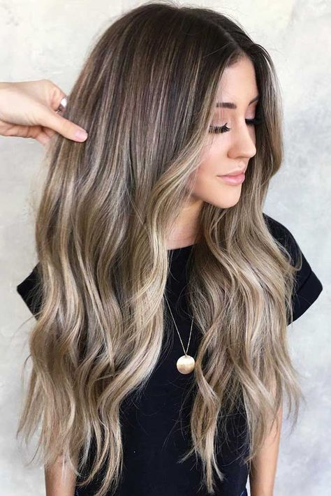 Partial Vs Full Highlights #highlights #brunette Caramel Hairstyles, Honey Hair Color, Dark Caramel, Hair Color Chart, Hair Color Highlights, Trendy Hair Color, Brown Blonde Hair, Ombre Hair Color, Hair Color Balayage