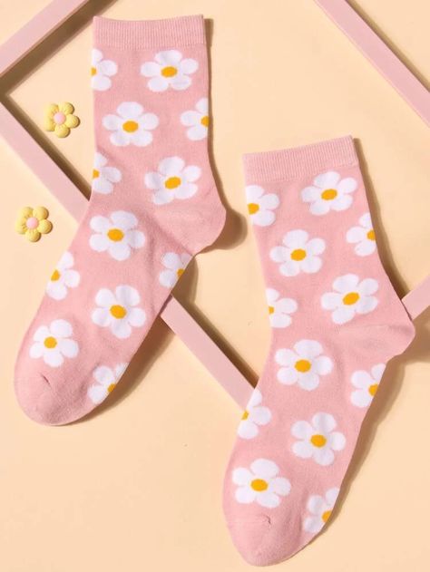 Flower Print Crew Socks | SHEIN USA Cute Fun Socks, Cute Socks Aesthetic, Anime Socks, Socks Aesthetic, Colourful Socks, Summer Socks, Flower Socks, Korean Socks, Floral Socks