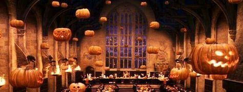 Halloween at Hogwarts Harry Potter Notion Header, October Twitter Header, Halloween Layouts Twitter, Cover Photos Halloween, Harry Potter Twitter Header, Header Halloween, Halloween At Hogwarts, Halloween Twitter Headers, Halloween Header