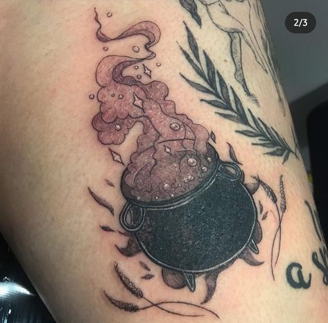 Couldren Tattoo Design, Acotar Cauldron Tattoo, Cauldron Tattoo Ideas, Couldren Tattoo, Cauldron Tattoo, Crystal Tattoo, Magic Tattoo, The Black Cauldron, Spooky Tattoos