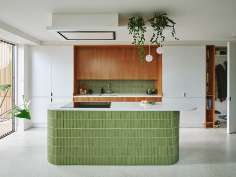 Budget Breakdown: In London, a Midcentury-Inspired Kitchen Update Leads to a $229K Home Revamp - Dwell Dome Kitchen, Hyde House, Soft Kitchen, Staircase Outdoor, Amazing Rooms, Plywood Kitchen, Art Deco Interiors, Minimal Kitchen, Deco Interiors