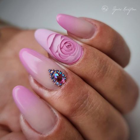 Bling Bottles, Nails Nail Polish, Nail Art Products, Sunflower Nails, Rose Nail Art, Model Nails, Rose Nails, Stamping Nail Art, Dip Powder Nails