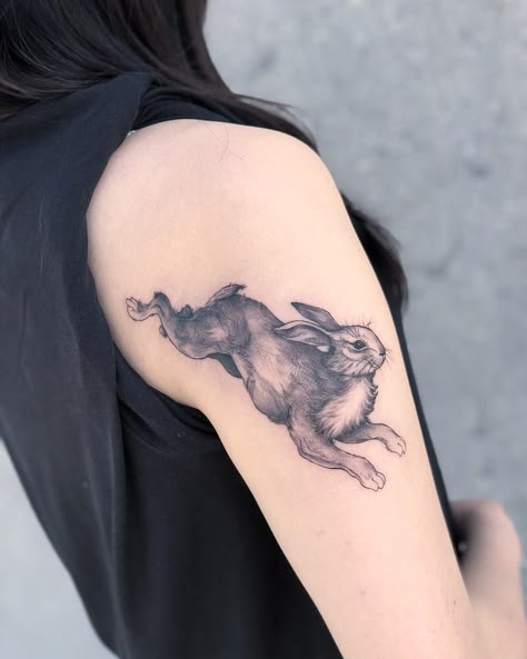 Rabbit Tattoo, Famous Tattoo Artists, Bunny Tattoos, Tattoos For Women Half Sleeve, Rabbit Tattoos, Temporary Tattoo Designs, Hot Tattoos, Tattoo Blog, Tattoo Removal