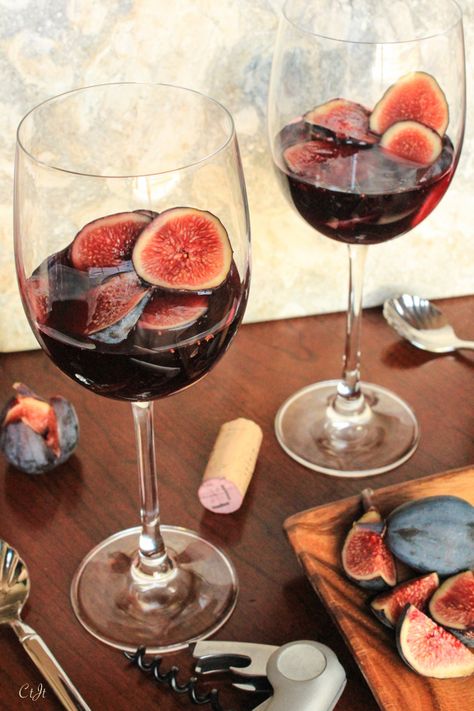 Lys Aesthetic, Fig Wine, Zinfandel Wine, Black Mission Fig, Fig Season, Black Fig, Barbie Core, Serving Wine, Fresh Figs