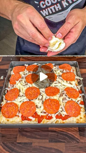 Food Dudes on Instagram: "Hot Pocket Stuffed Crust Pizza #easyrecipe #cooking #pizza Recipe by @thejoshelkin" Hot Pocket Stuffed Crust Pizza, Hot Pocket Pizza, Dinner Reciepes, Pizza Type Recipes, Food Dudes, Pizza Pockets Recipe, Hot Pocket Recipes, Pizza Dishes, Stuffed Crust Pizza