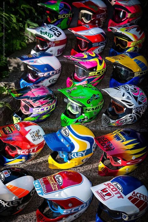 90s Motocross, Honda Trike, Dirt Bike Accessories, Honda Dirt Bike, Dirt Bike Shirts, Dirt Bike Helmets, Dirt Bike Gear, Motocross Helmet, Motorcross Bike