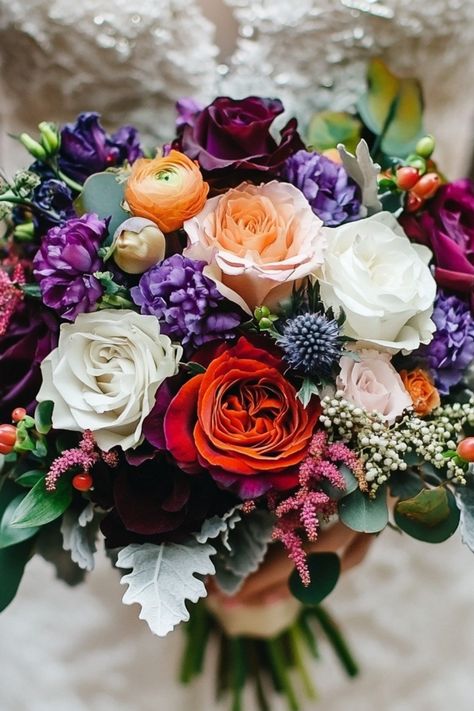 25 Beautiful Fall Wedding Flowers and Bouquet Ideas - Yeah Weddings Fall Wedding Purple Color Scheme, Light Orange Wedding, Plum And Orange Wedding, Purple Fall Wedding, Burgundy Dahlia, Fall Wedding Bouquet, Beautiful Fall Wedding, Purple Wedding Bouquets, Pampas Grass Bouquet