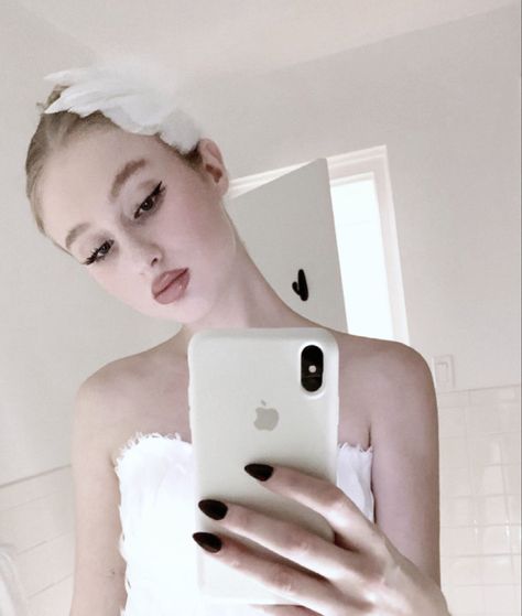 winter ashby ೀ ݁ ˖ ֢֢֢ ˚ෆ killswitch Winter Ashby, Ballet Academy, Ballet Beauty, Kill Switch, White Swan, Halloween Inspo, Tiny Dancer, Ballet Girls, Swan Lake