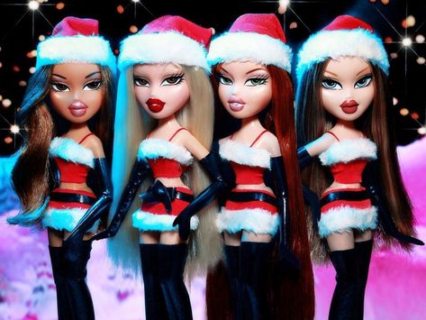 Official Bratz UK on Instagram: “Get in loser, we're going to get a Greggs Festive Bake.⁣ ⁣ 📸 by @kevdolls⁣ ⁣ #bratz #bratzdoll #bratzchallenge #bratzdolls #meangirls…” Mean Girls Christmas, Friendship Wallpaper, Black Bratz Doll, Brat Doll, Bratz Girls, Get In Loser, Swag Girl Style, Art Tools Drawing