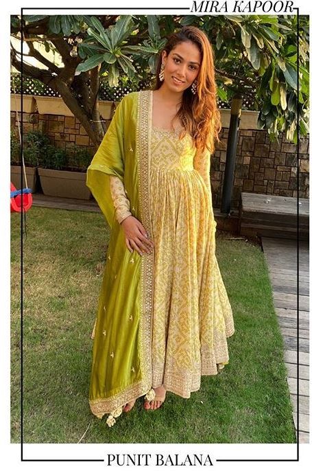 Meera Kapoor, Simple Anarkali Suits, Mira Kapoor, Simple Anarkali, Indian Fits, Mira Rajput, Latest Dress Design, Indian Designer Suits, Kurta Style