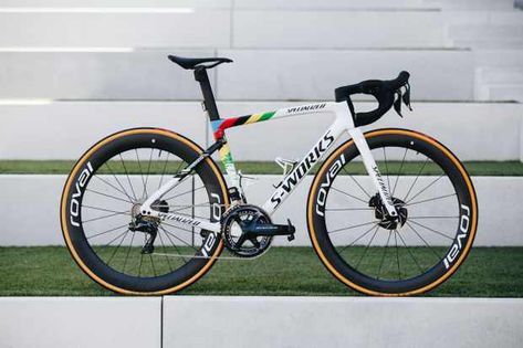 Perks of the job, when you’re a world champion Specialized Rockhopper, Pro Bike, Specialized Bikes, Bike Kit, Bike Saddle, Bike News, Custom Paint Jobs, Bicycle Design, Bike Design