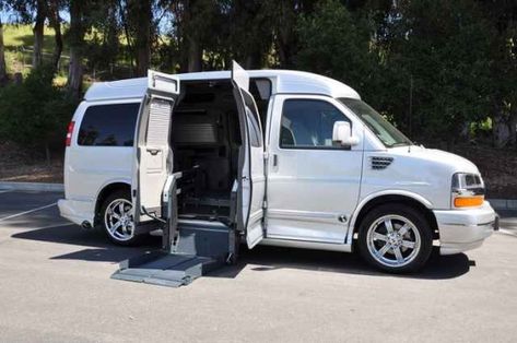 Finding the right wheelchair lift for handicapped van; Different types of wheelchair lifts including electric, hydraulic, rotary, and manual lift. Wheelchair Lifts Vehicles, Wheelchair Elevator Home, Wheelchair Customization, Wheelchair Vehicles, Wheelchair Accessible Vans, Lifted Van, Wheelchair Van, Arm Lift, Adaptive Equipment