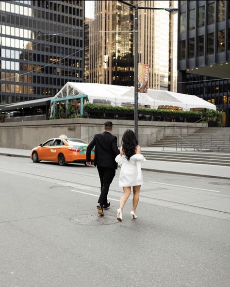 Downtown Toronto Photoshoot, Downtown Toronto Engagement Photos, Engagement Photos Toronto, Toronto Engagement Photos, City Engagement Pictures, Photography Checklist, Wedding Photography Checklist, City Shoot, Engagement Inspo