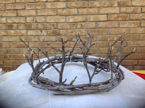 Bean Ideas, Twig Crown, Random Holidays, Nature Crown, Warrenton Virginia, Cosplay Idea, Medieval Party, Fairy House Crafts, Pagan Festivals