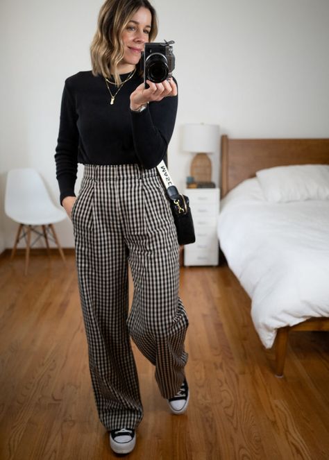 Plaid Pants Outfit, Big Pants, Look Office, Look Jean, Teaching Outfits, Business Casual Outfits For Work, Looks Black, Stylish Work Outfits, Teacher Outfits