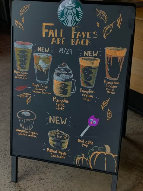 Fall Menu Board, Pumpkin Spice Chalkboard Art, Fall Coffee Chalkboard Art, Coffee Chalkboard Ideas, Starbucks Board Ideas, Coffee Shop Chalkboard, Starbucks Decor, Starbucks Chalkboard Art, Chalkboard Fall