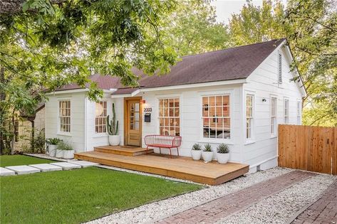 2003 Kenwood Ave, Austin, TX 78704 | MLS #2178046 | Zillow Bungalow Exterior, Playful Decor, Small Home, 2 Beds, 2 Bedroom, Austin Tx, Future House, Curb Appeal, Guest House