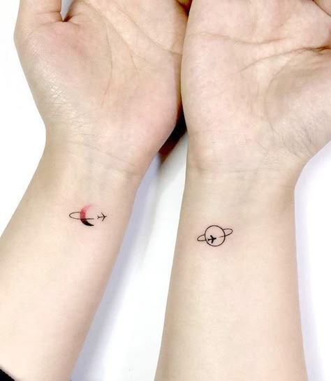 Maching Tattoos, Tiny Tattoos For Women, Small Matching Tattoos, Tattoo Placements, Small Couple Tattoos, Couple Tattoos Unique, Meaningful Tattoos For Women, Small Girl Tattoos, Matching Couple Tattoos