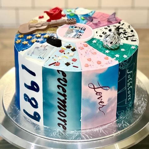 Taylor Swift Eras Cake, Taylor Swift Bday Cake, Taylor Swift Themed Cake, Swiftie Sleepover, Swiftie Cake, Taylor Swift Cakes, Taylor Swift Inspired Cake, Taylor Swift Birthday Cake, Bolo Taylor Swift