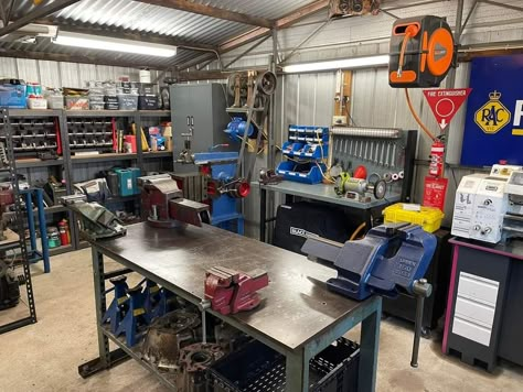 Metal Workshop Layout, Garage Welding Shop, Welding Shop Organization, Welding Setup, Welding Garage, Shipping Container Workshop, Welding Workshop, Home Forge, Garage Systems